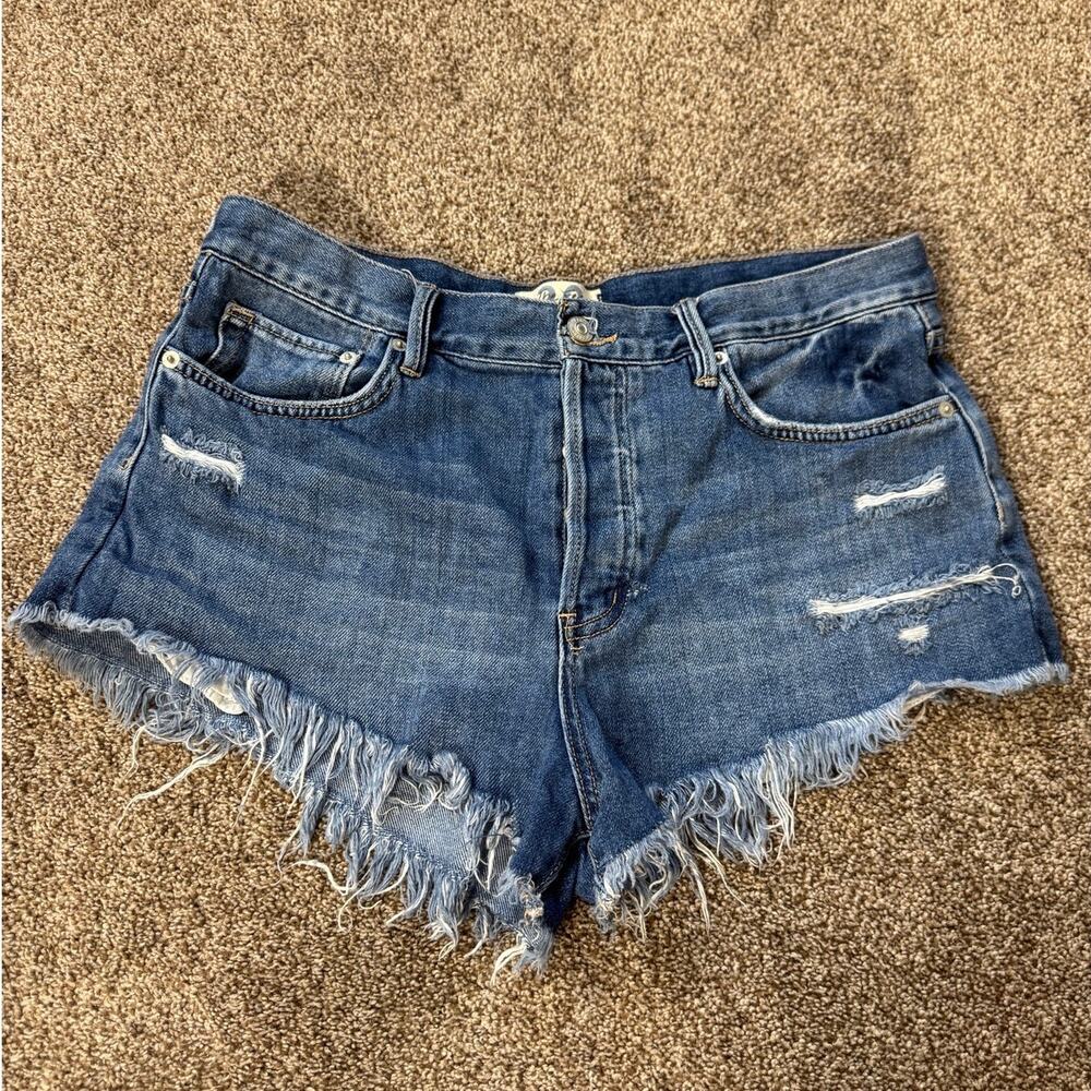 Free People We The Free Hottie Shorts Size 30 Distressed Cut Off Button Fly